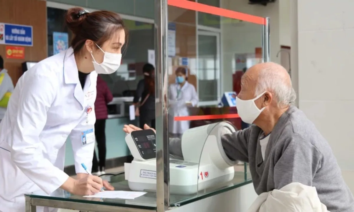 Mọi người dân được hưởng dịch vụ chăm sóc sức khỏe chất lượng, an toàn