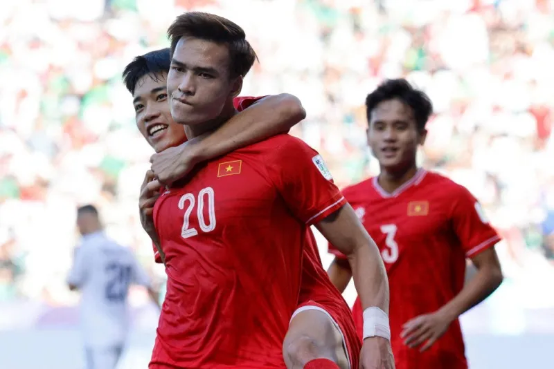 Việt Nam ngẩng cao đầu chia tay Asian Cup, các phép thử của HLV Troussier thu về bài học đắt giá 1