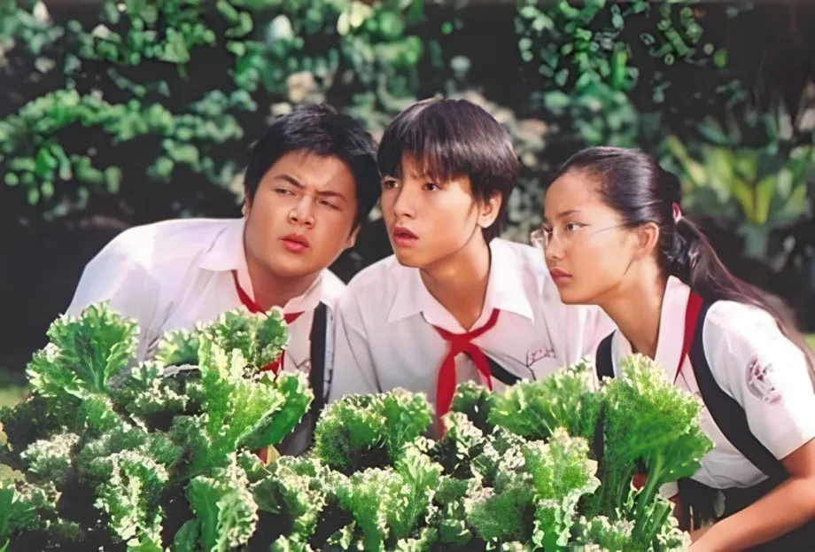 Tin giải trí 25/1: Kết quả Làn Sóng Xanh| IU lập kỉ lục 2