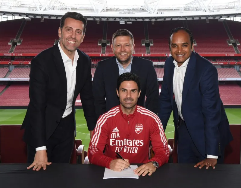 Chân dung sếp mới Arsenal Richard Garlick - người kế vị hoàn hảo CEO Venkatesham 2