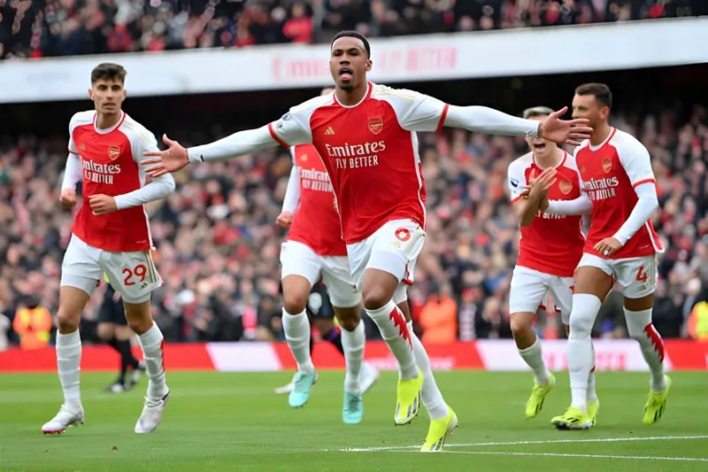 Arsenal đang tận dụng rất tốt các tình huống cố định - Ảnh: Internet