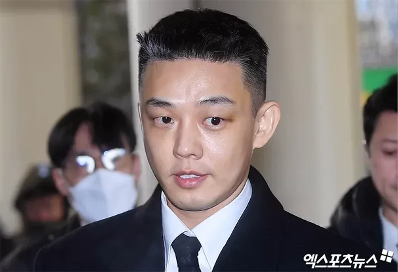 Yoo Ah In thay đổi diện mạo xuất hiện với mái tóc ngắn, thổ lộ bị trầm cảm phải phụ thuộc vào thuốc ngủ 5