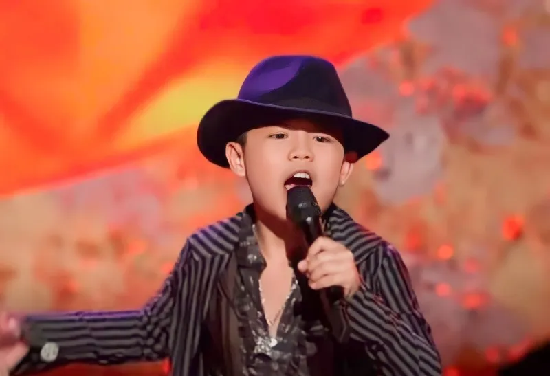 Cái bóng lúc xưa quá lớn, 