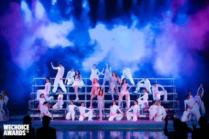 Tin giả trí 28/1: Kêt quả Wechoice Awards 2023| Lan Ngọc thông báo tạm rời showbiz 2