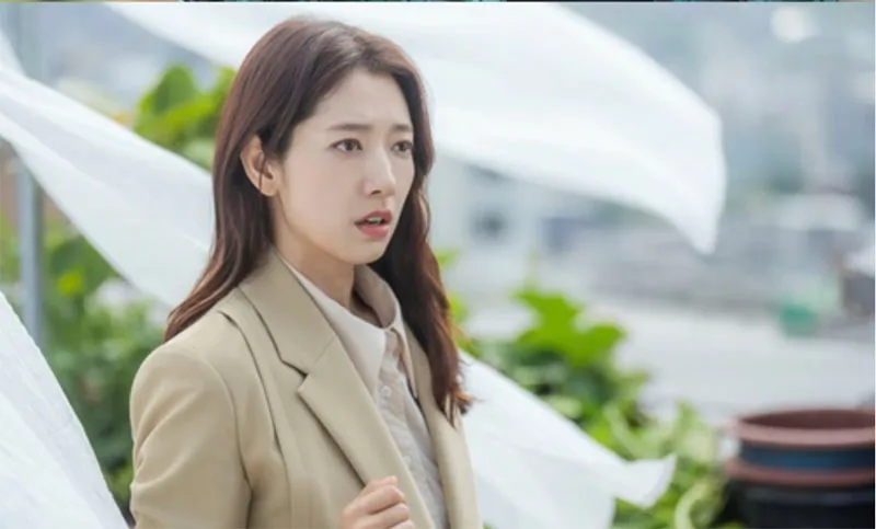 Review Nốt Trầm Đời Bác Sĩ tập 2: Khán giả đồng cảm với Park Shin Hye và Park Hyung Sik sau cú ngã từ đỉnh cao của cuộc đời 1