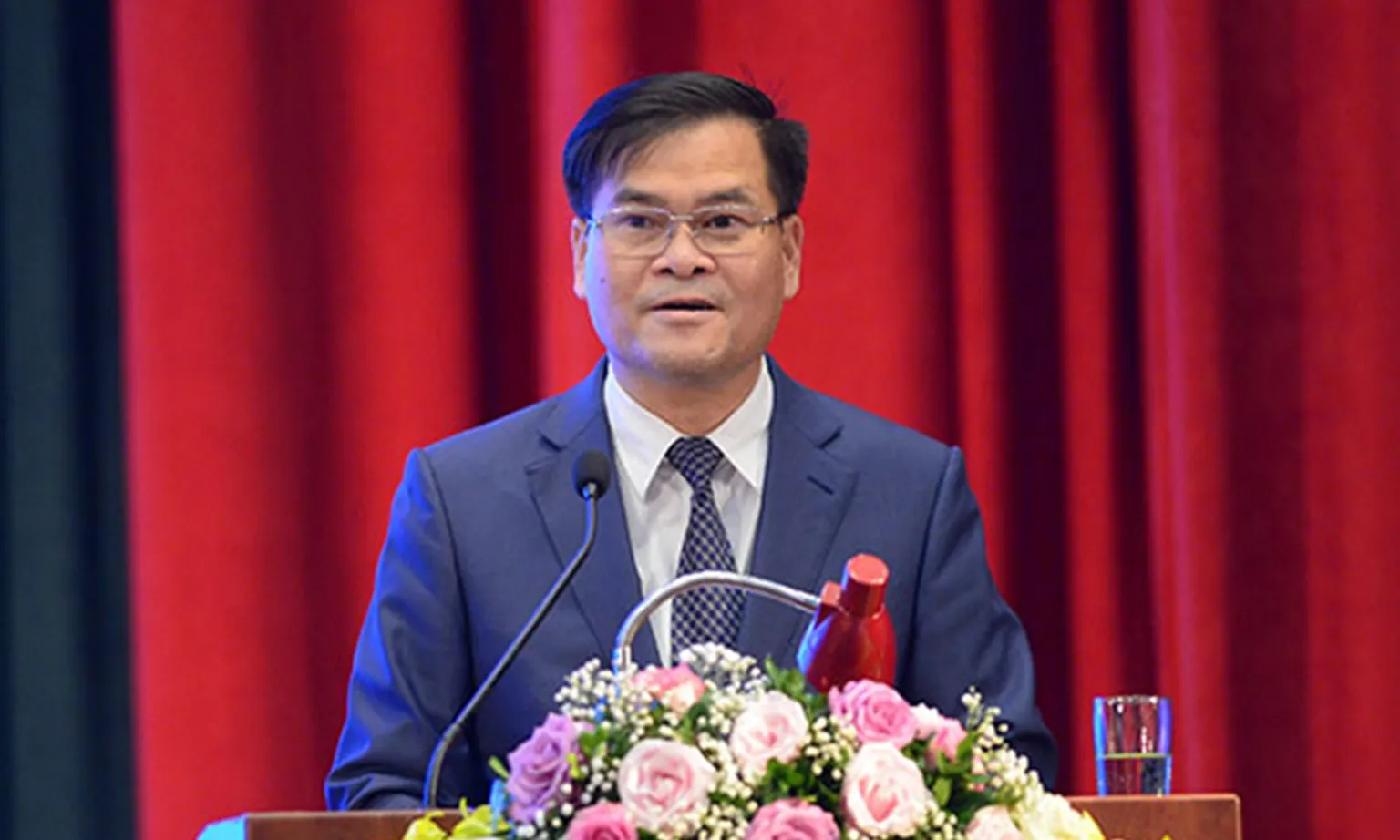 Tân Thứ trưởng Bộ Tài chính Bùi Văn Khắng