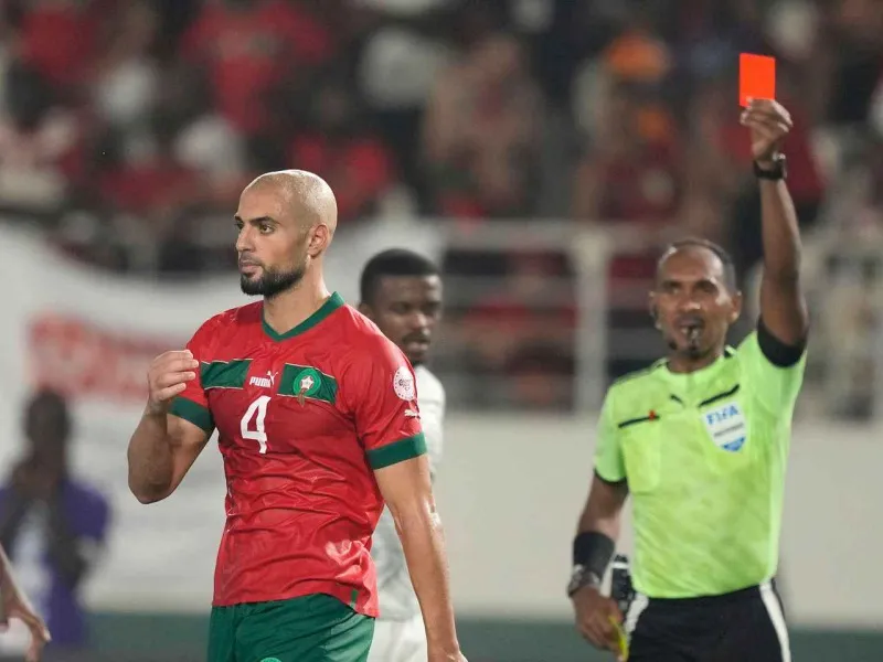 VIDEO: Sao MU bị đuổi khỏi sân hai lần, "đòn hy sinh" trở thành công cốc tại AFCON 1