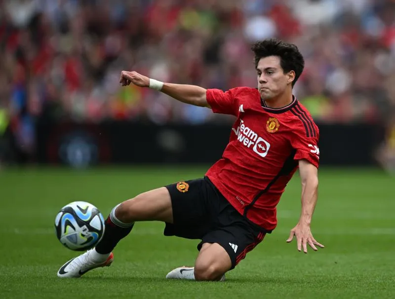 Ten Hag lại bị chỉ trích: 