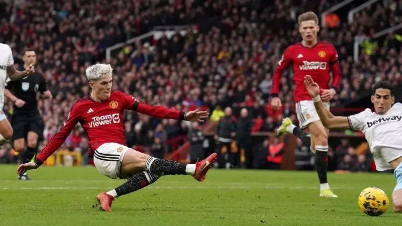 Hai bàn thắng, 3 lần rê bóng thành công, 2 key pass: Ngòi nổ Argentina rực sáng giúp MU đại thắng 1