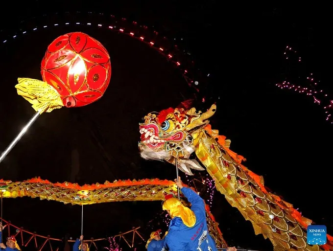 Thế giới đón Tết Giáp Thìn