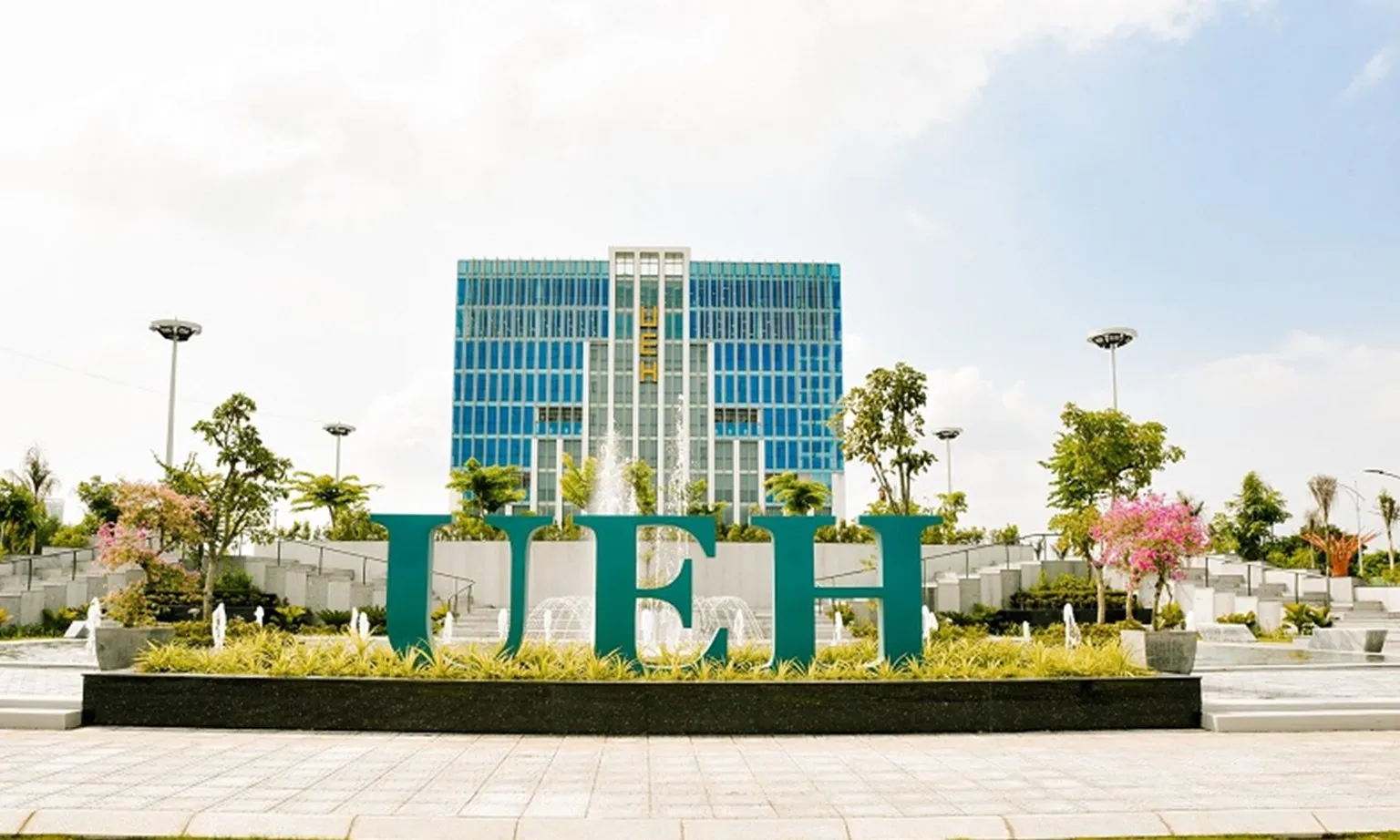 Đại học Kinh tế TPHCM