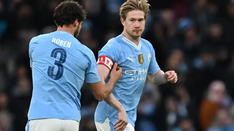 De Bruyne đang giúp Man City nắm lợi thế lớn trong cuộc đua vô địch - Ảnh: Internet