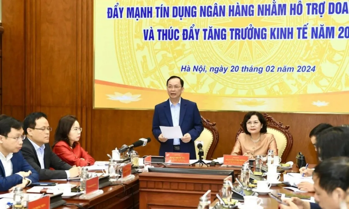 Phó Thống đốc NHNN: Ngân hàng phải công khai lãi suất cho vay