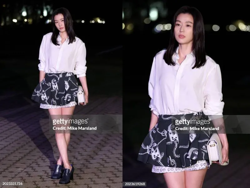 Jun Ji-hyun, Thang Duy và dàn sao hạng A hội ngộ tại Burberry Winter 2024 - London Fashion Week 3