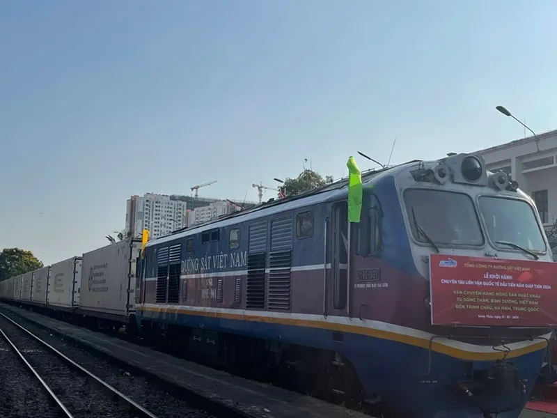 Chuyến tàu liên vận nông sản đầu Xuân từ Bình Dương đến Trung Quốc 1