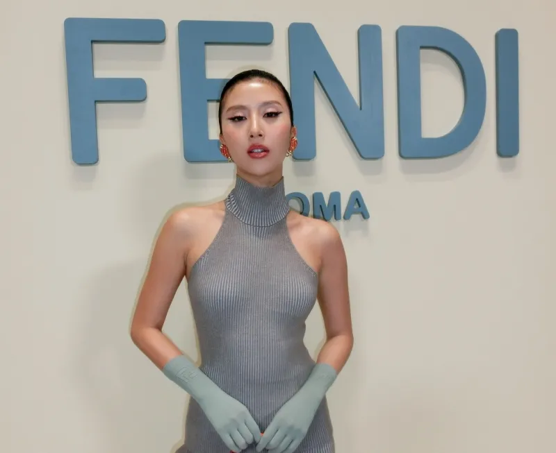 Quỳnh Anh Shyn gặp sự cố tại show diễn của Fendi 4