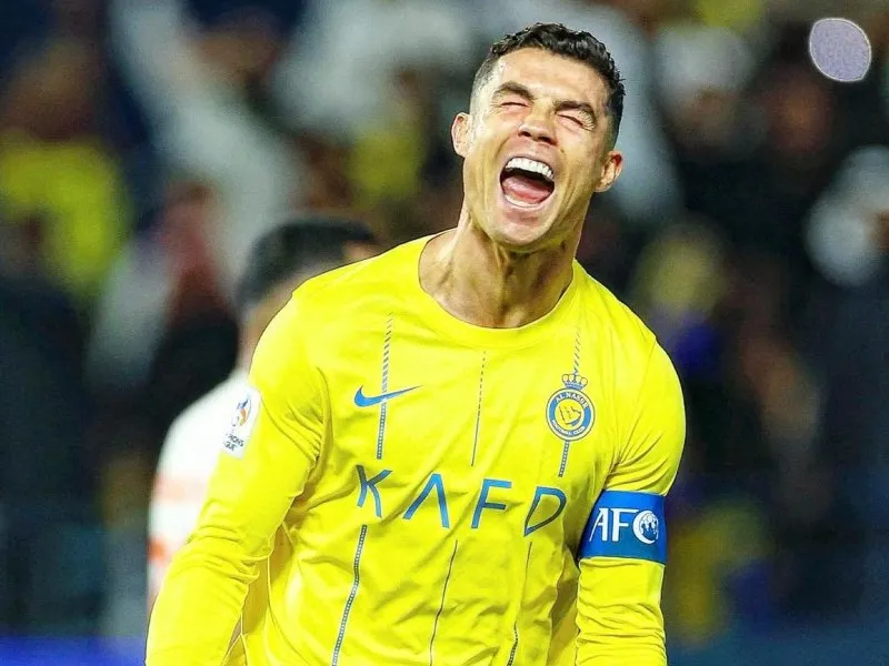 Tiết lộ thu nhập khủng của Ronaldo ở Al Nassr kể từ khi rời MU 2