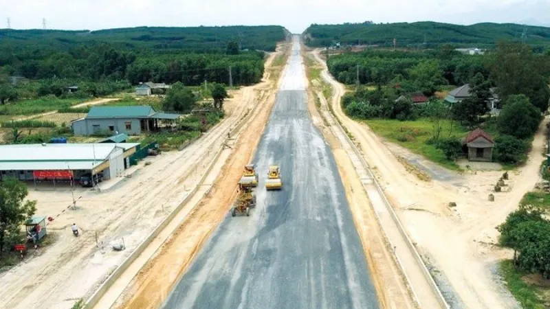 Đến năm 2025, hoàn thành thêm gần 170km đường Hồ Chí Minh 1