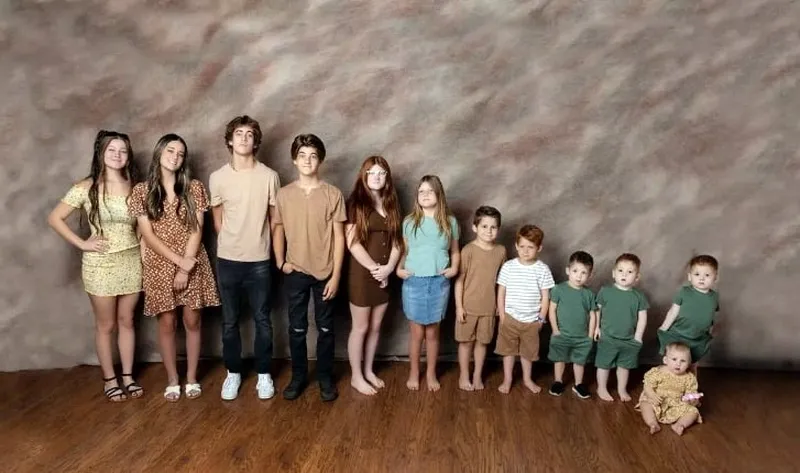 Mỹ: Bà mẹ 35 tuổi có đến 12 con 2