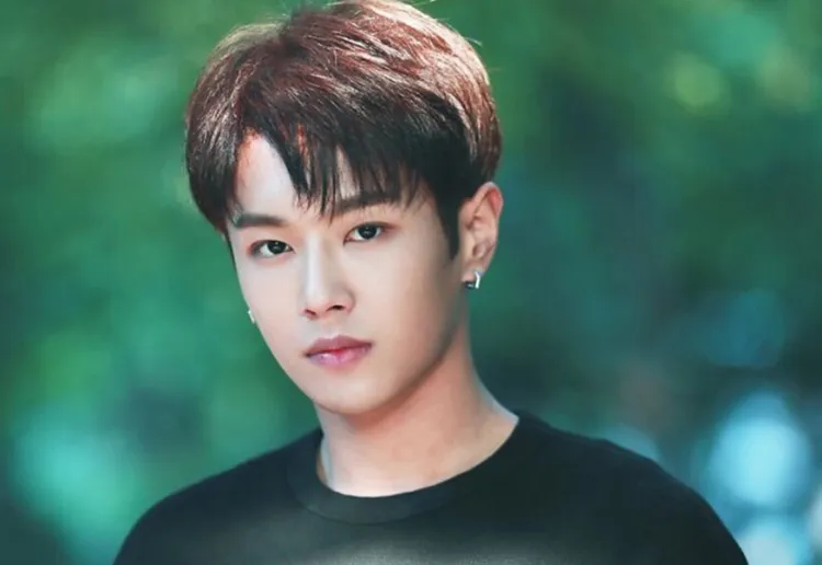 Kim Sung Joo thừa nhận đã có vợ con sau khi bị đồng đội vô tình tiết lộ 2