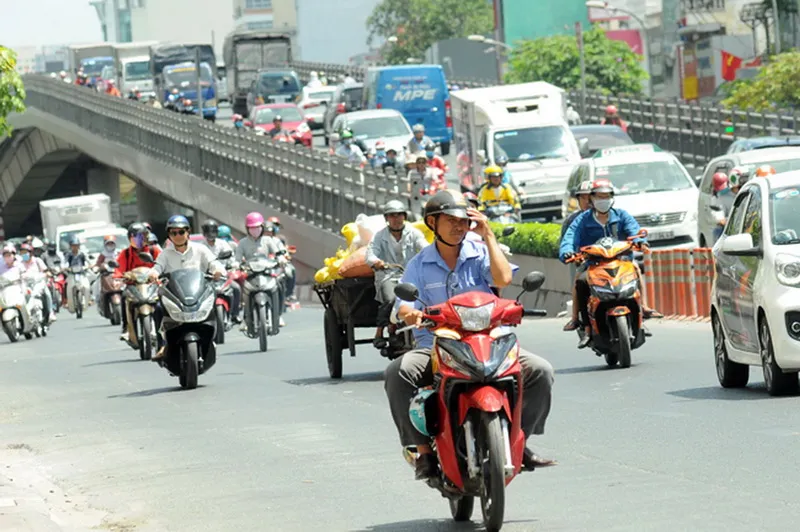 Đầu tháng 3, TPHCM và Nam bộ nắng nóng gay gắt 1