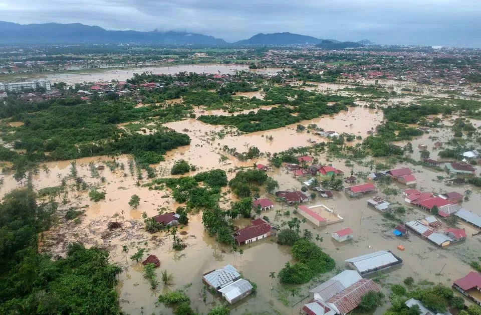 Lũ lụt và sạt lở khiến nhiều người chết và mất tích ở Indonesia