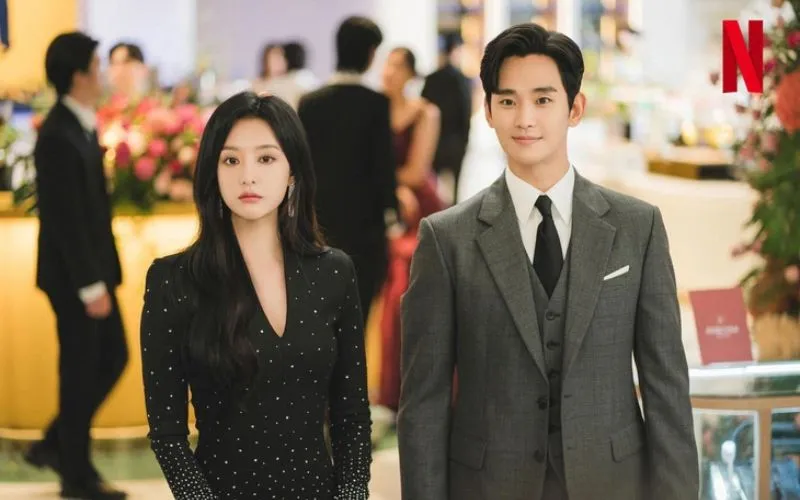 Netizen phản hồi thế nào về Nữ Hoàng Nước Mắt của Kim Soo Hyun và Kim Ji Won? 2