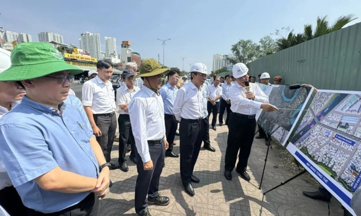 Bí thư Nguyễn Văn Nên: Đẩy nhanh tiến độ thi công hầm chui Nguyễn Văn Linh, cầu đường Nguyễn Khoái