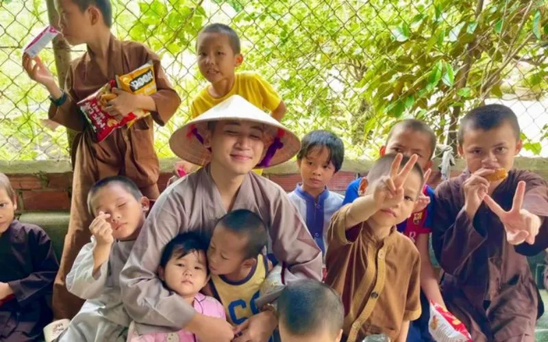 Vlogger Huy Cung xác nhận chuyện xuất gia, tiết lộ lý do đặc biệt 3