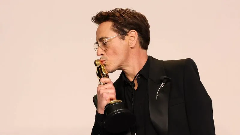 Hành trình vực dậy từ kẻ nghiện ngập đến vinh quang Oscar của Robert Downey Jr 1