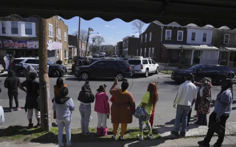 Người đàn ông bắn chết 3 người thân ở Philadelphia đã bị bắt ở New Jersey, Mỹ 1