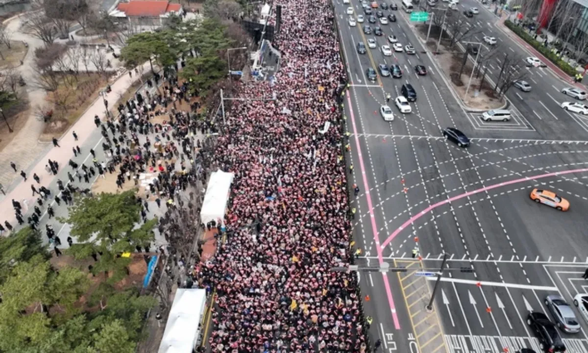 Hàn Quốc kiên quyết không thỏa hiệp trong vấn đề tăng tuyển sinh y khoa