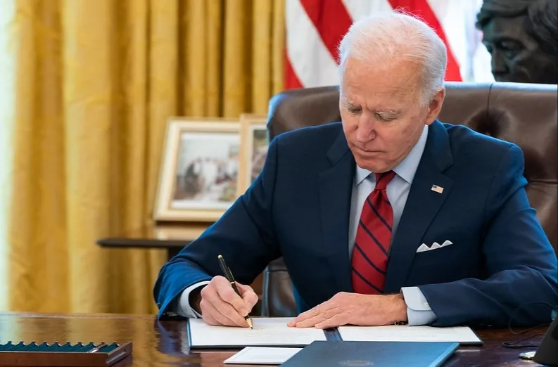 Tổng thống Mỹ Joe Biden ký dự luật ngân sách trị giá 1.200 tỷ USD để tránh đóng cửa Chính phủ 1