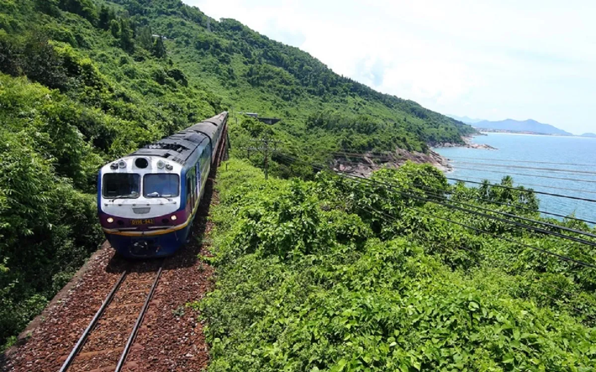 Đường sắt Bắc - Nam hiện tại được tính toán chỉ chở hàng sau khi có đường sắt tốc độ cao - Ảnh: VNR Đường sắt Bắc - Nam