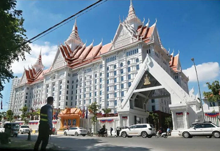 Campuchia sa thải gần 250 cảnh sát vì liên quan đến ma túy 1