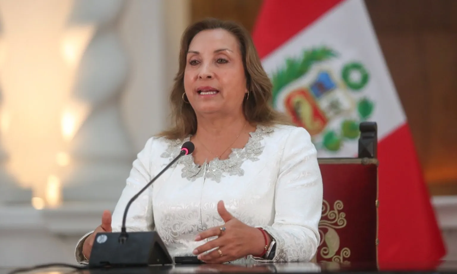 Tổng thống Dina Boluarte