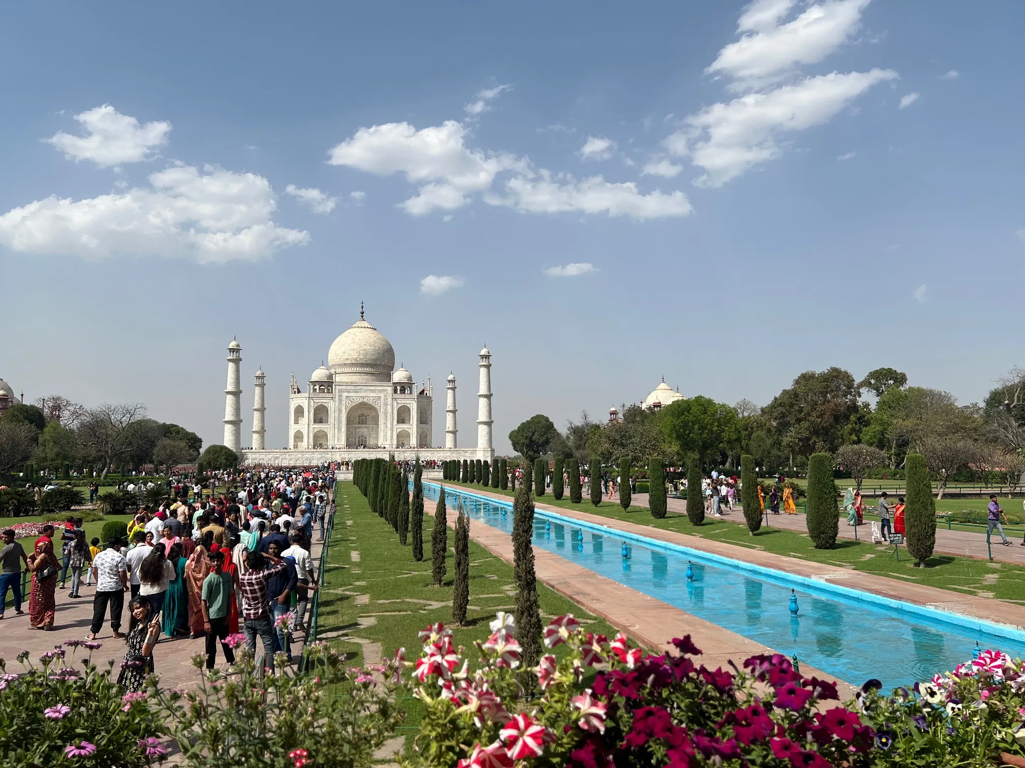 Taj Mahal - Biểu tượng vĩ đại của tình yêu và kiến trúc Ấn Độ