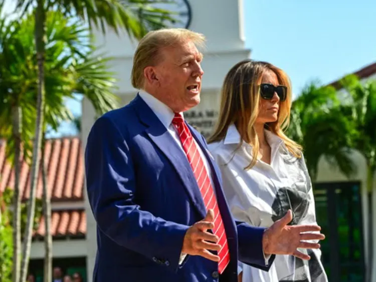 Bà Melania bắt đầu xuất hiện trong chiến dịch tranh cử của ông Donald Trump 1