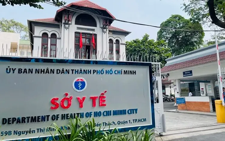 Triển khai 11 thủ tục hành chính tại TPHCM theo luật Khám bệnh, chữa bệnh