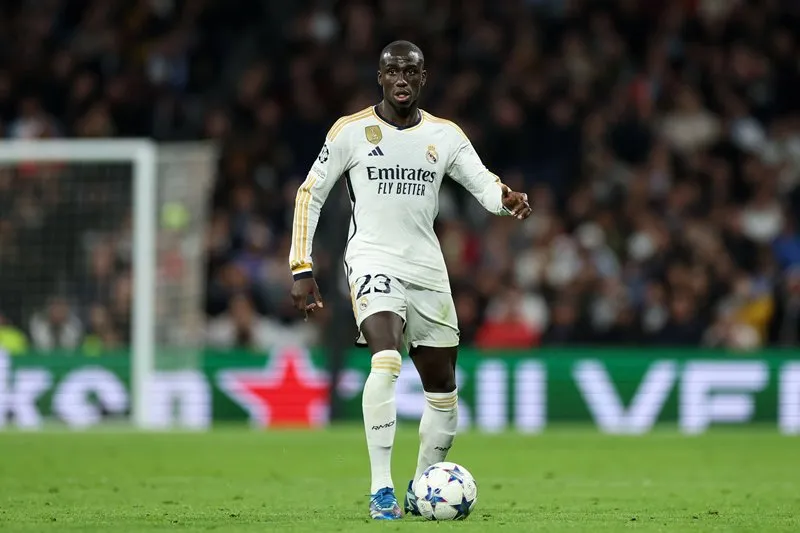 Ferland Mendy lọt vào mắt xanh Arsenal - Ảnh: Internet