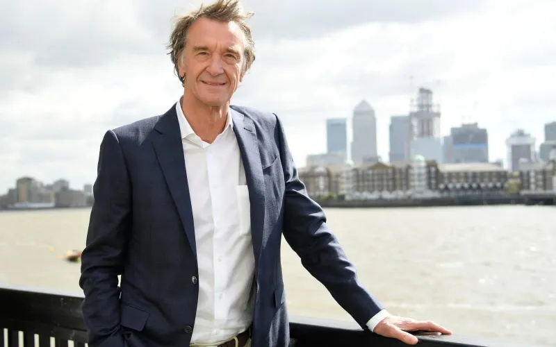 Sir Jim Ratcliffe đầu tư mạnh tay vào MU. Ảnh: Internet