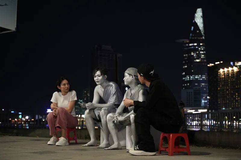 thuy-tien-bi-dong-cham-005