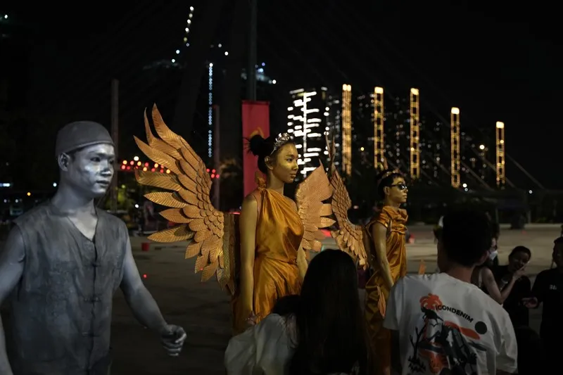 thuy-tien-bi-dong-cham-007