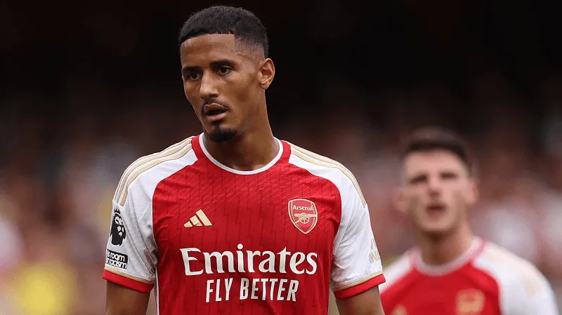 Dù đang là trụ cột không thể thay thế tại Arsenal, Saliba vẫn không có cửa chen chân vào đội hình tuyển Pháp