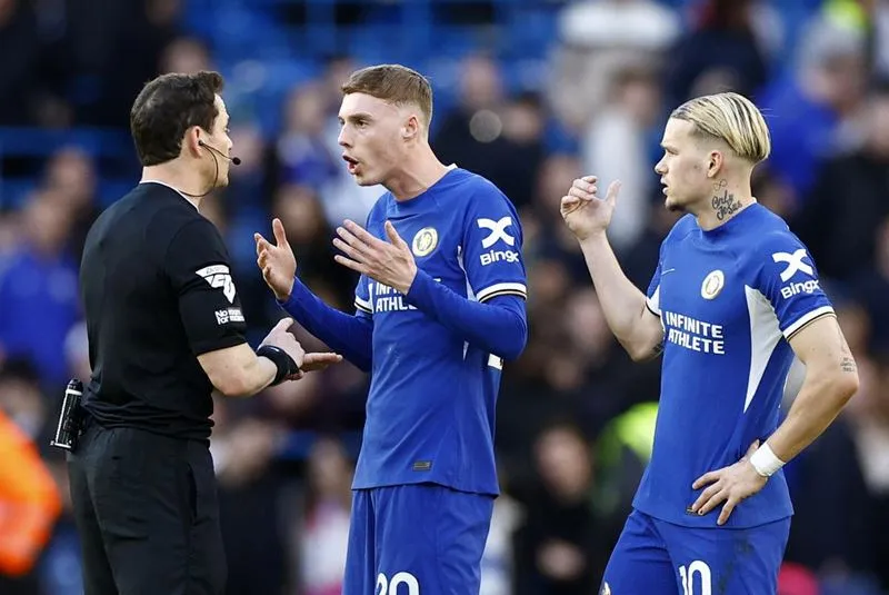 6-lan-re-bong-thanh-cong-4-key-passes-nhac-si-mudryk-tim-lai-nhip-dieu-tai-chelsea 1