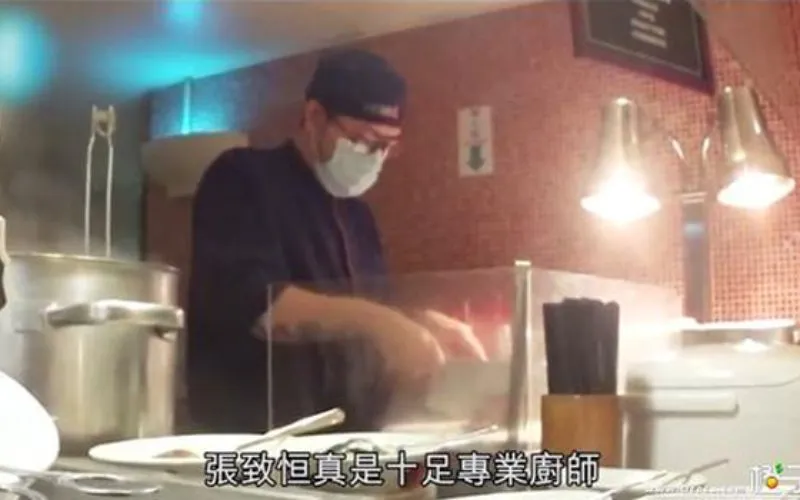 Sao nam Hong Kong phát tờ rơi, ship đồ ăn để nuôi vợ và 4 con3