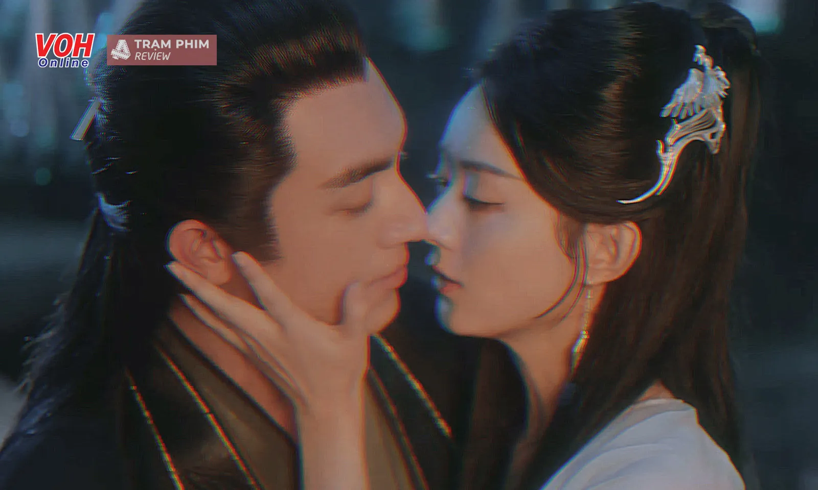 Dữ Phượng Hành gây náo loạn mạng xã hội sau cảnh động phòng đắt giá