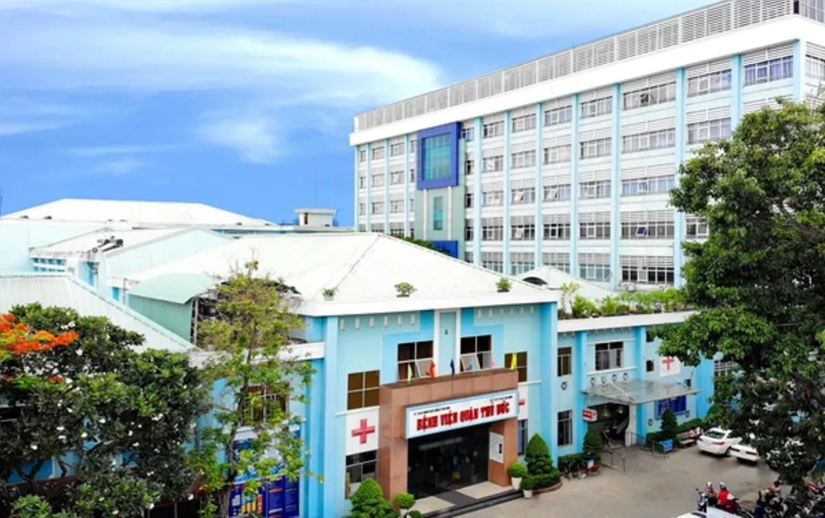 Truy tố hai nhân viên thu phí bệnh viện Thủ Đức