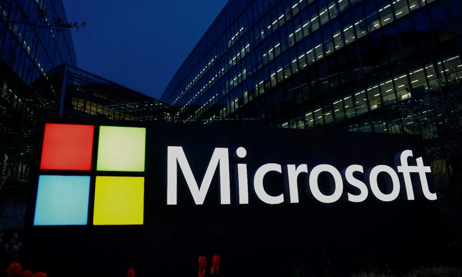 Microsoft sẽ mở trung tâm AI ở London