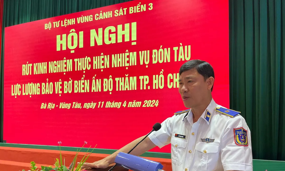 CSB vùng 3 đón tàu Ấn Độ-2